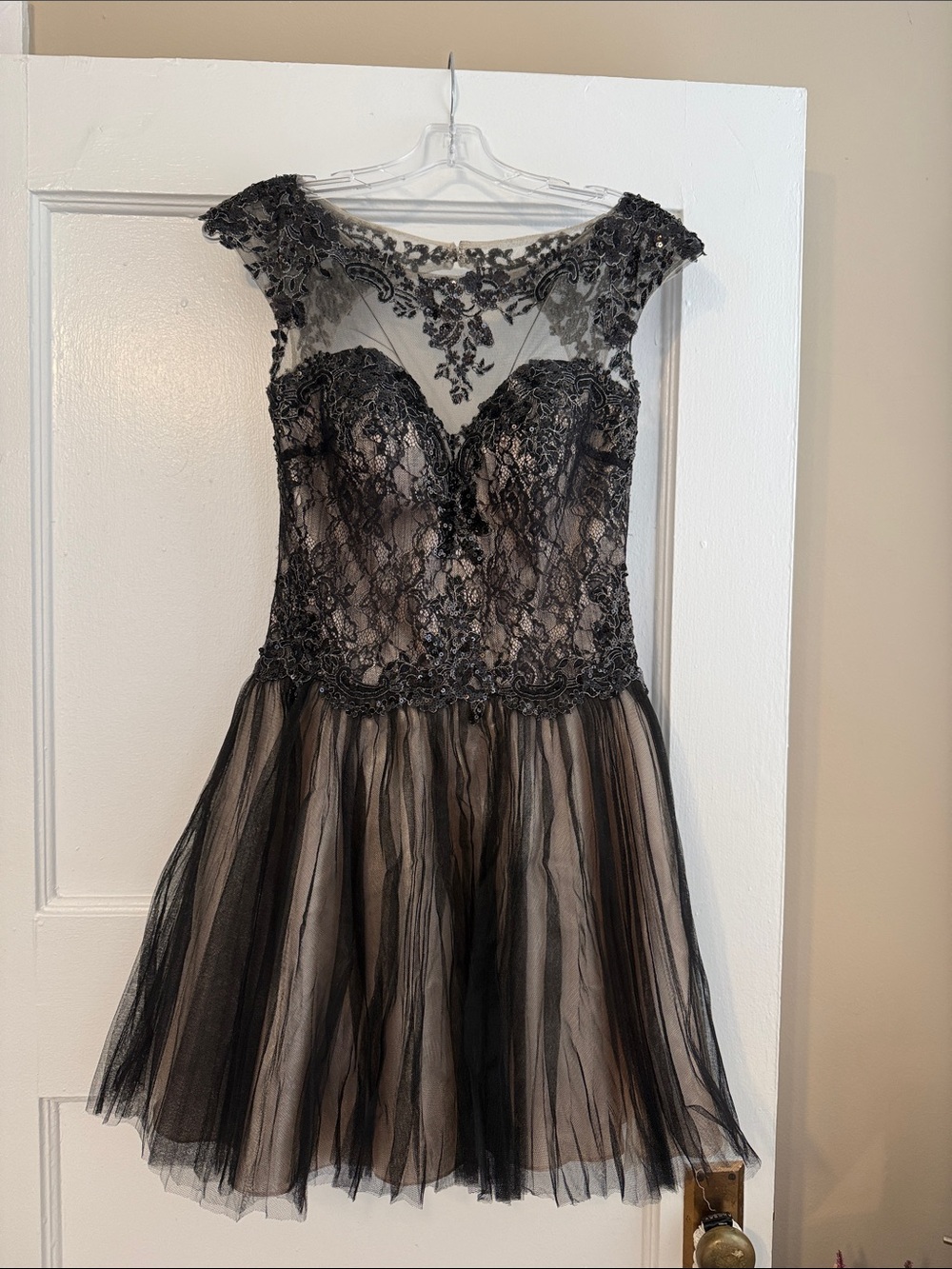 Like New Alyce Paris Black Lace Tulle Fit Flare Dress, Size 4